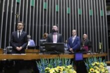 Câmara dos Deputados homenageia a Independência da Ucrânia